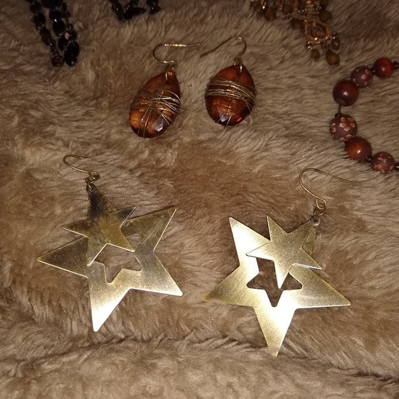 Earring bundle - Picture 3 of 5